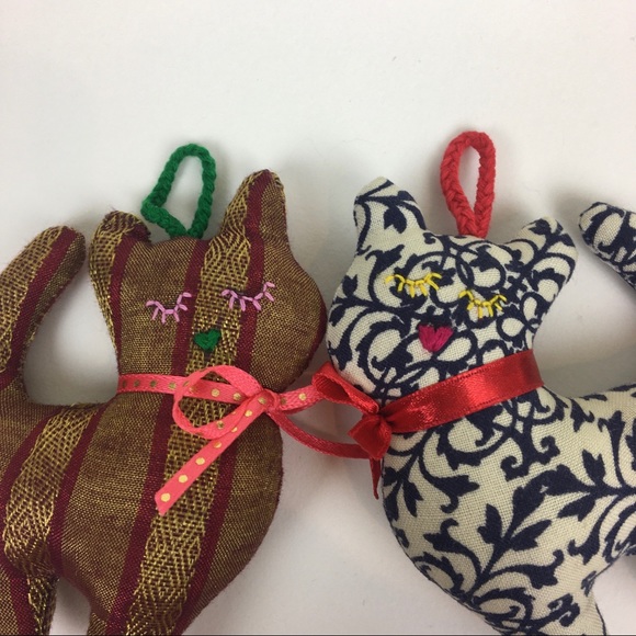 Pair of handmade cats 🐱 keychain ornaments - Picture 8 of 8